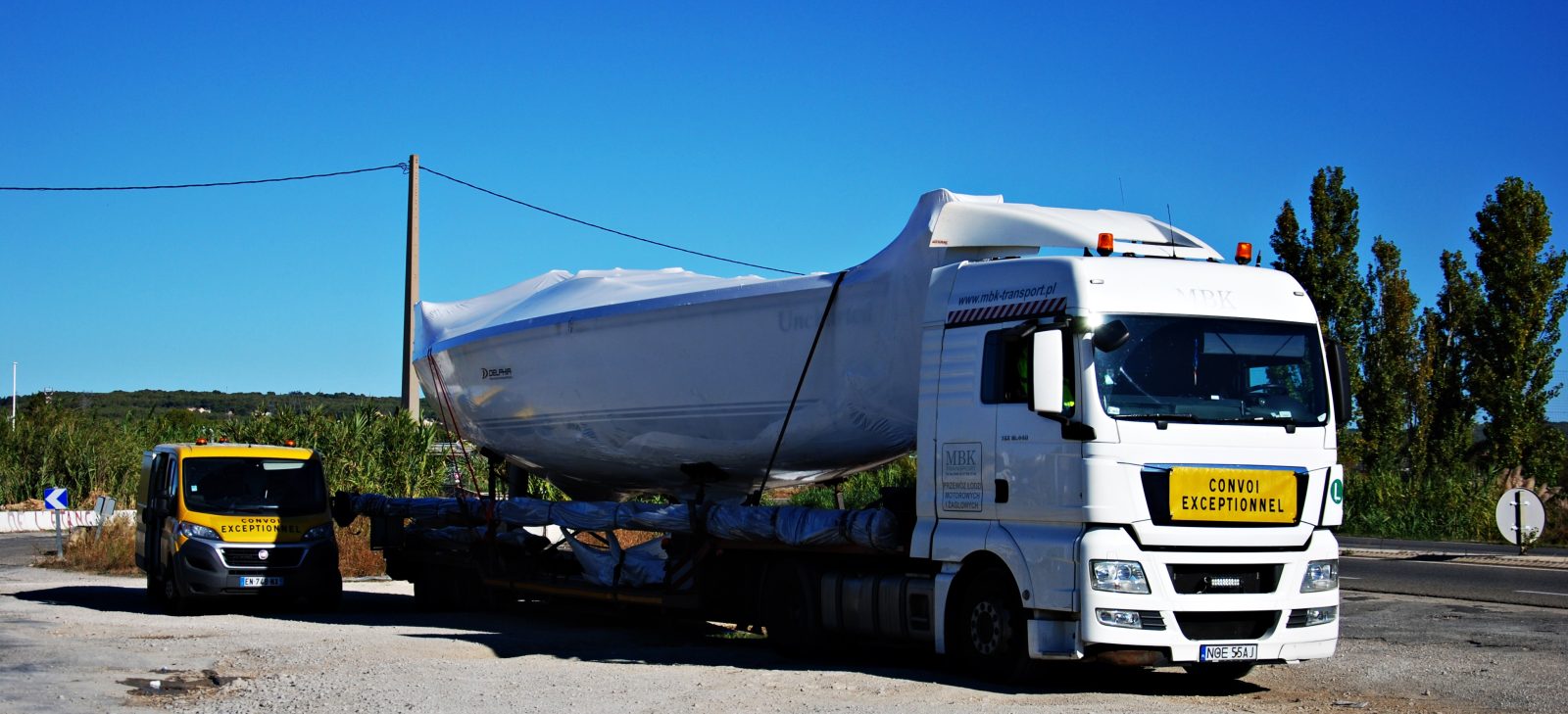 Transport NEW MBK: jacht żaglowy